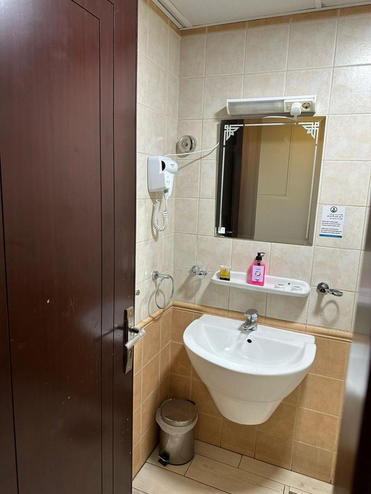 Hotel Morjan Almedina Aldhabi For Hospitality Tourism エクステリア 写真